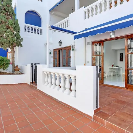 Relaxing Studio, Los Cristianos, Heated Pool, Air Con Los Cristianos (Tenerife)