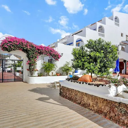 Relaxing Studio, Los Cristianos, Heated Pool, Air Con Appartamento